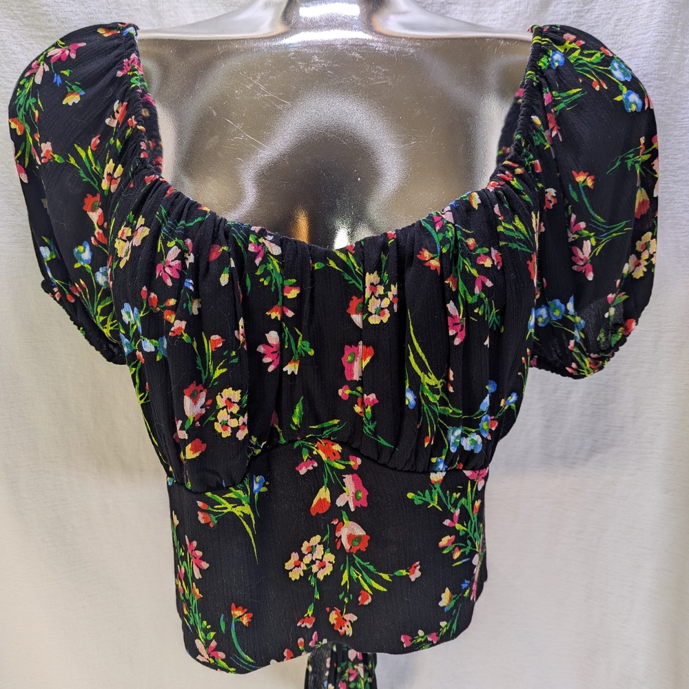 Ambiance Women's Floral Black Puff Sleeve Crop Blouse Top Size Medium